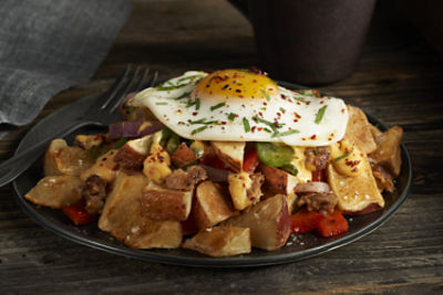 LW586 OVEN ROASTED RED SKIN TRI-CUT DICE PLATED WITH EGG, SAUSAGE AND GRILLED VEGETABLES  